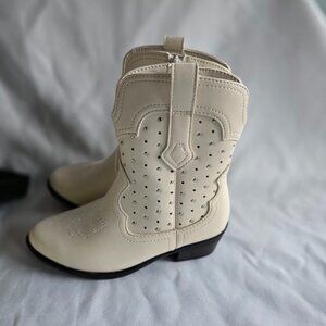 Art Class Jovi Western Boots - Off White Cream  - Girls size 13 - NEW